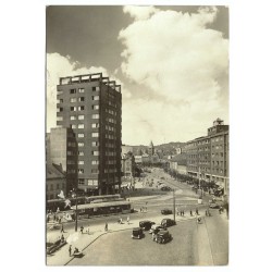 1952 - Bratislava - Stalinovo námestie, čiernobiela fotopohľadnica, Československo