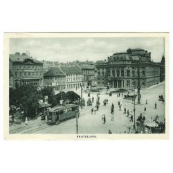 1930 - Bratislava, mestské divadlo, čiernobiela pohľadnica, Československo