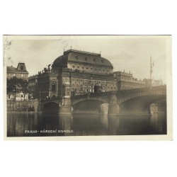 1928 - Praha, národní divadlo, čiernobiela fotopohľadnica, Československo