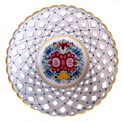Väčší perforovaný tanier, Modranská keramika