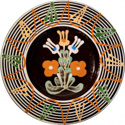 Plytký závesný tanier s motívom kvetov, Pozdišovská keramika, Československo