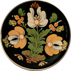 Závesný tanier, čierna glazúra, oranžový kvet, keramika ZSSR