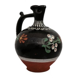 Krčah s motívom kvetov s hlinenou guľôčkou vo vnútri, Pozdišovská keramika, Československo