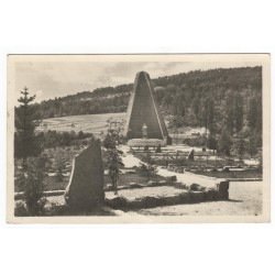 Dukla - Národný pomník a cintorín hrdinov, čiernobiela pohľadnica, Československo