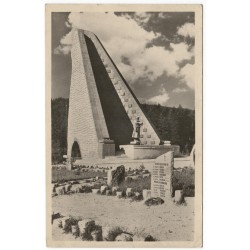 Dukla - Národný pomník hrdinov, čiernobiela pohľadnica, Československo